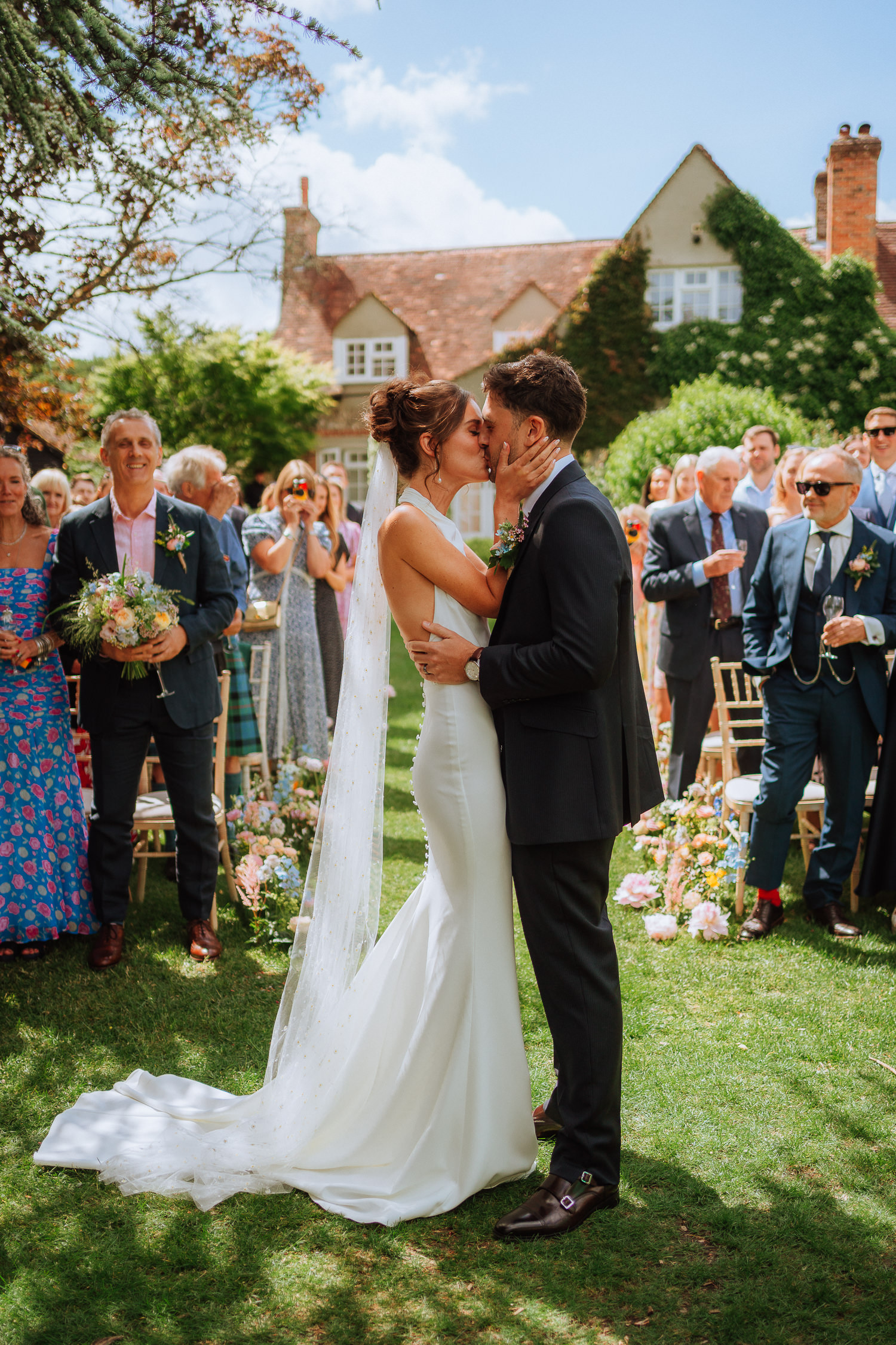 OLD LUXTERS BARN WEDDING PHOTOGRAPHY OXFORDSHIRE 011 OLD LUXTERS BARN WEDDING PHOTOGRAPHY OXFORDSHIRE 011